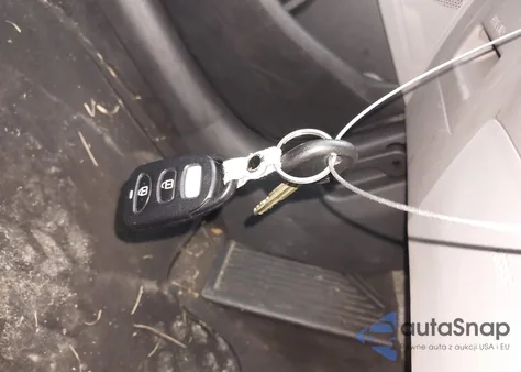 2017 Hyundai Elantra Se z USA, uszkodzony, nr VIN 5NPD74LF6HH194567